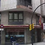 فندق Leon خيخون